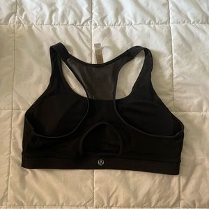 Lululemon sports bra